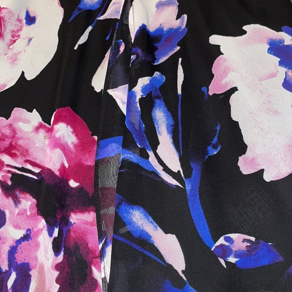 Guess tank - Picture 2 of 5